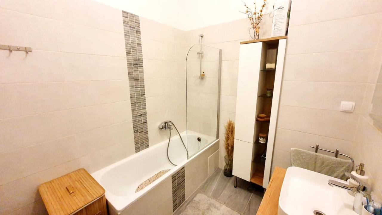 Stylische Ruheoase Apartment Wina Bagian luar foto